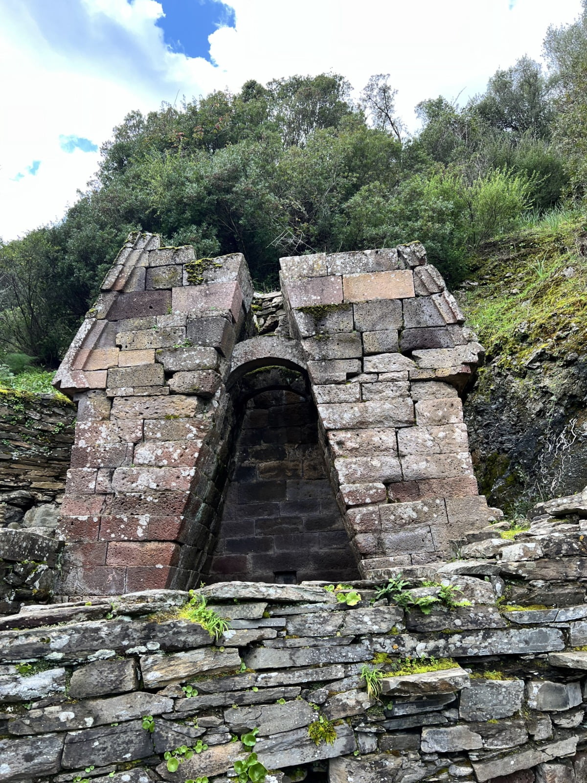 Il monumento nuragico Su Tempiesu