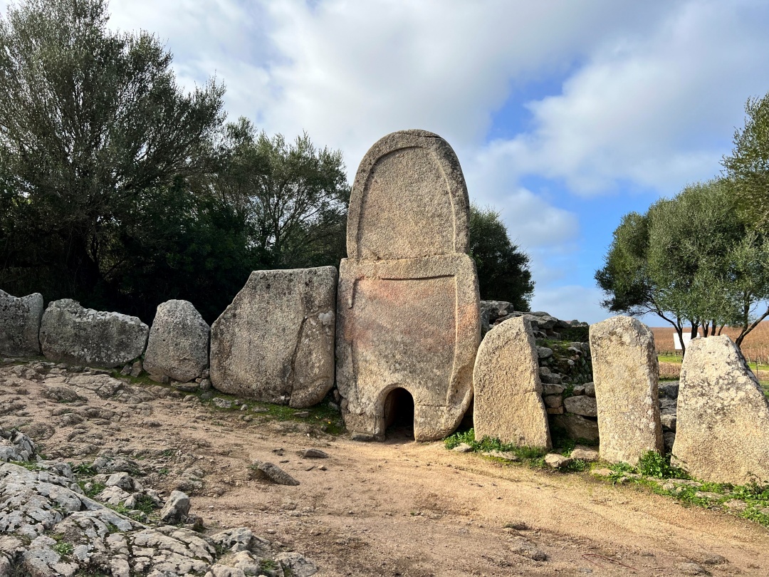 Tomba giganti Coddu Veccju Arzachena