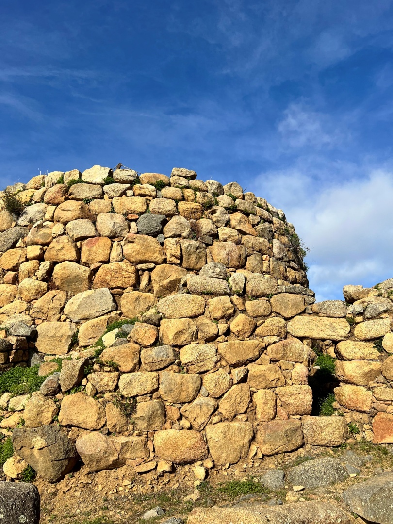 arzachena-nuraghe-la-prisgiona-nord-sardegna