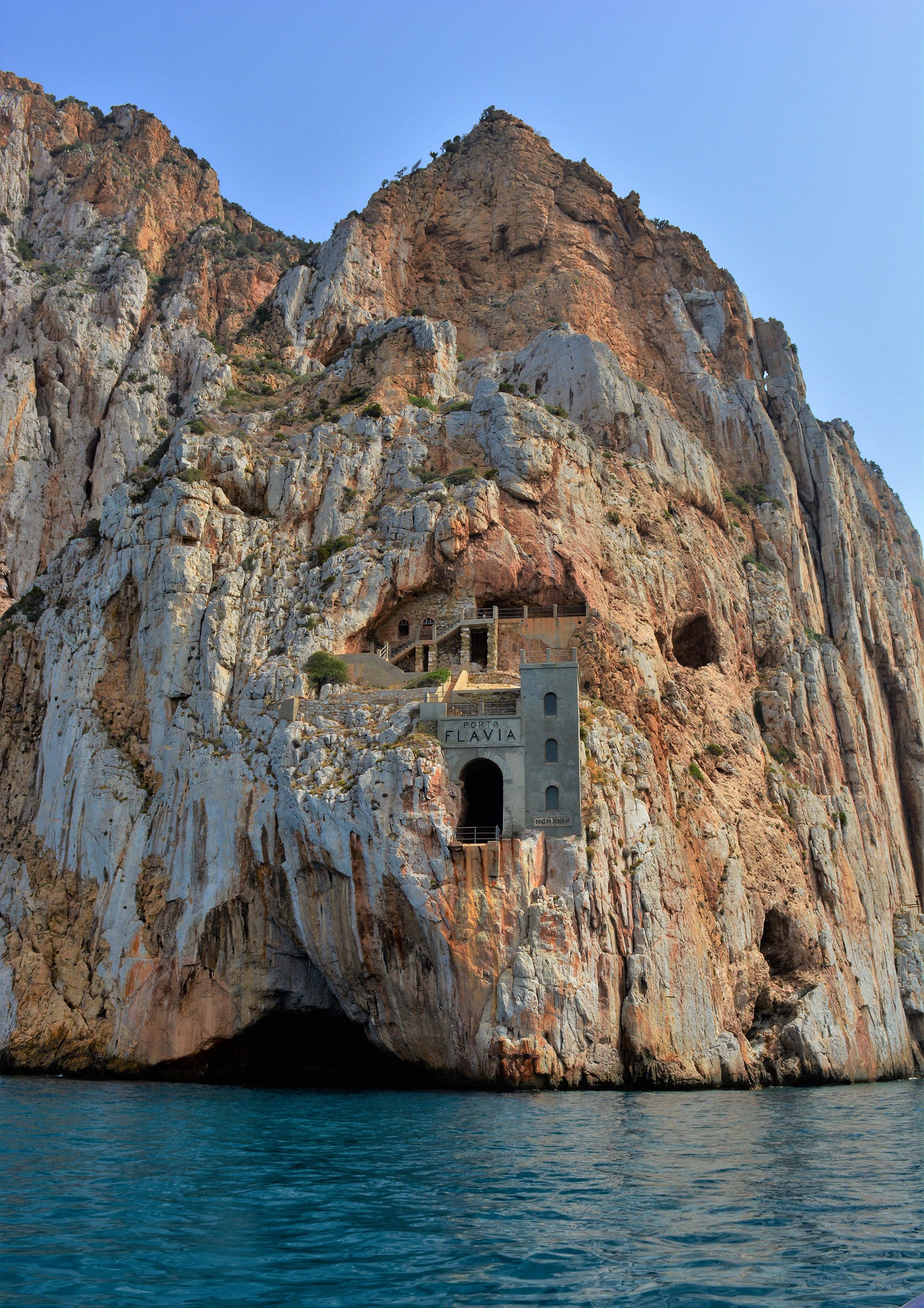 Porto Flavia, Sardegna: La Miniera Di Masua Affacciata Sul Mare Porto Flavia